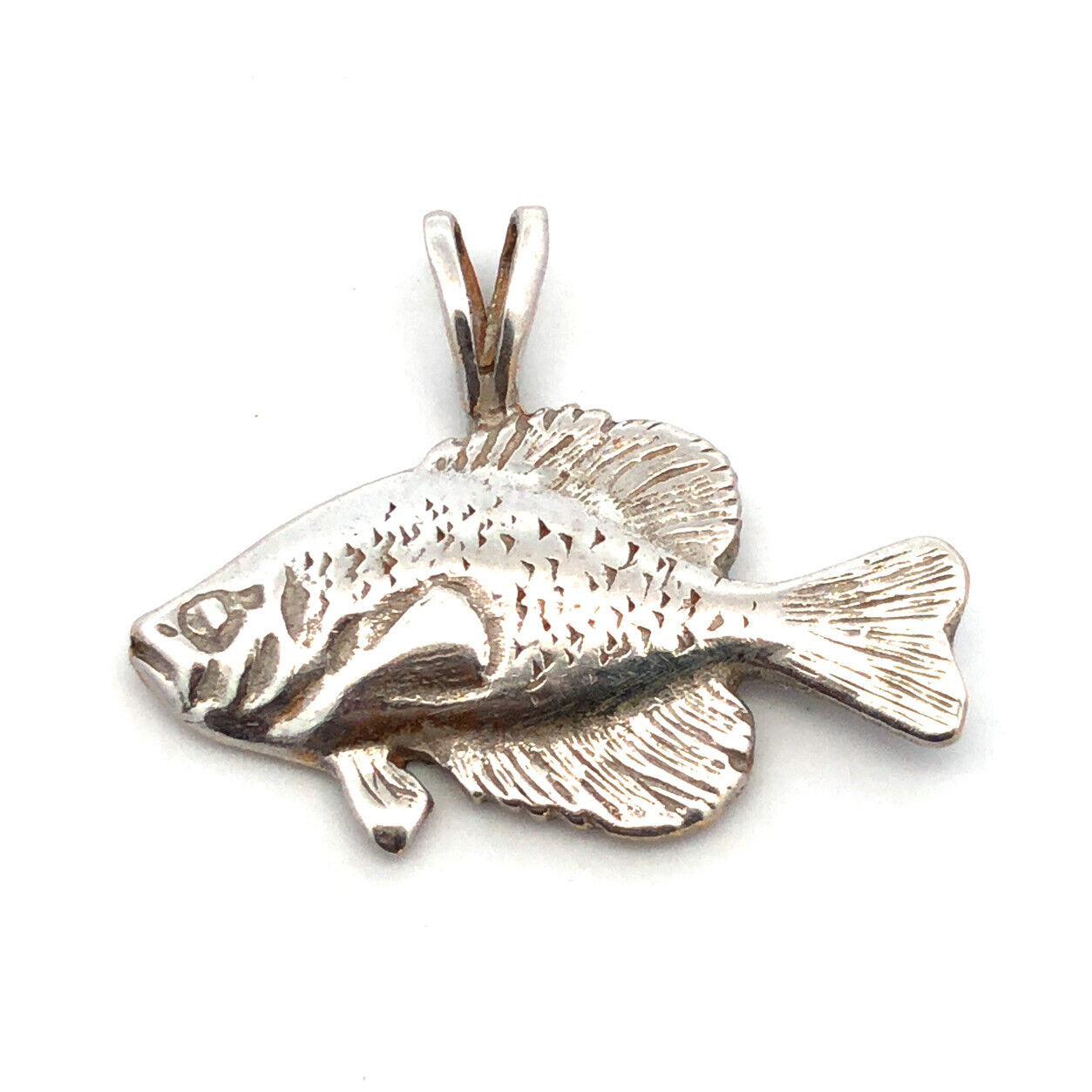 Vintage 14K White Gold Bass Crappie Textured Fish Fisherman Pendant