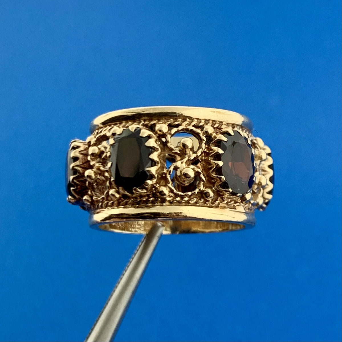 Gorgeous 14k Yellow Gold Oval Cut Red Garnet Openwork Statement Ring Size 7