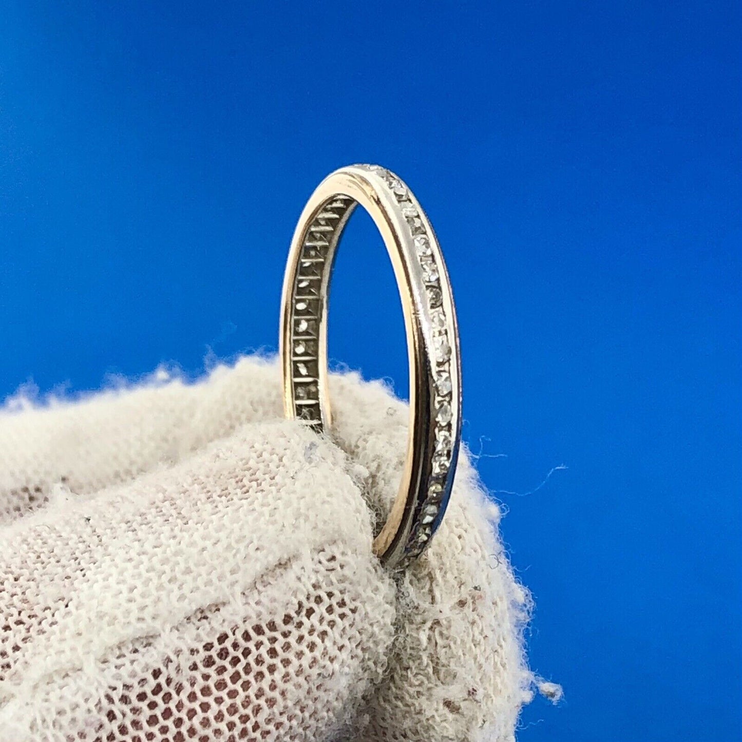 Gorgeous 14k Yellow Gold Round Cut Diamond Eternity Anniversary Band  Ring