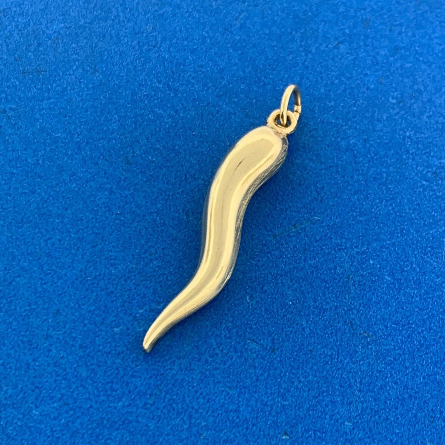 Designer 14K Yellow Gold Italian Horn Good Luck Pendant