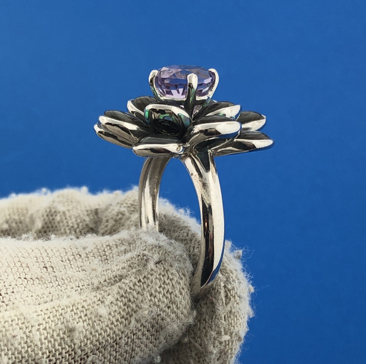 Designer KN China Sterling Silver 925 Amethyst Abalone Flower Cocktail Ring