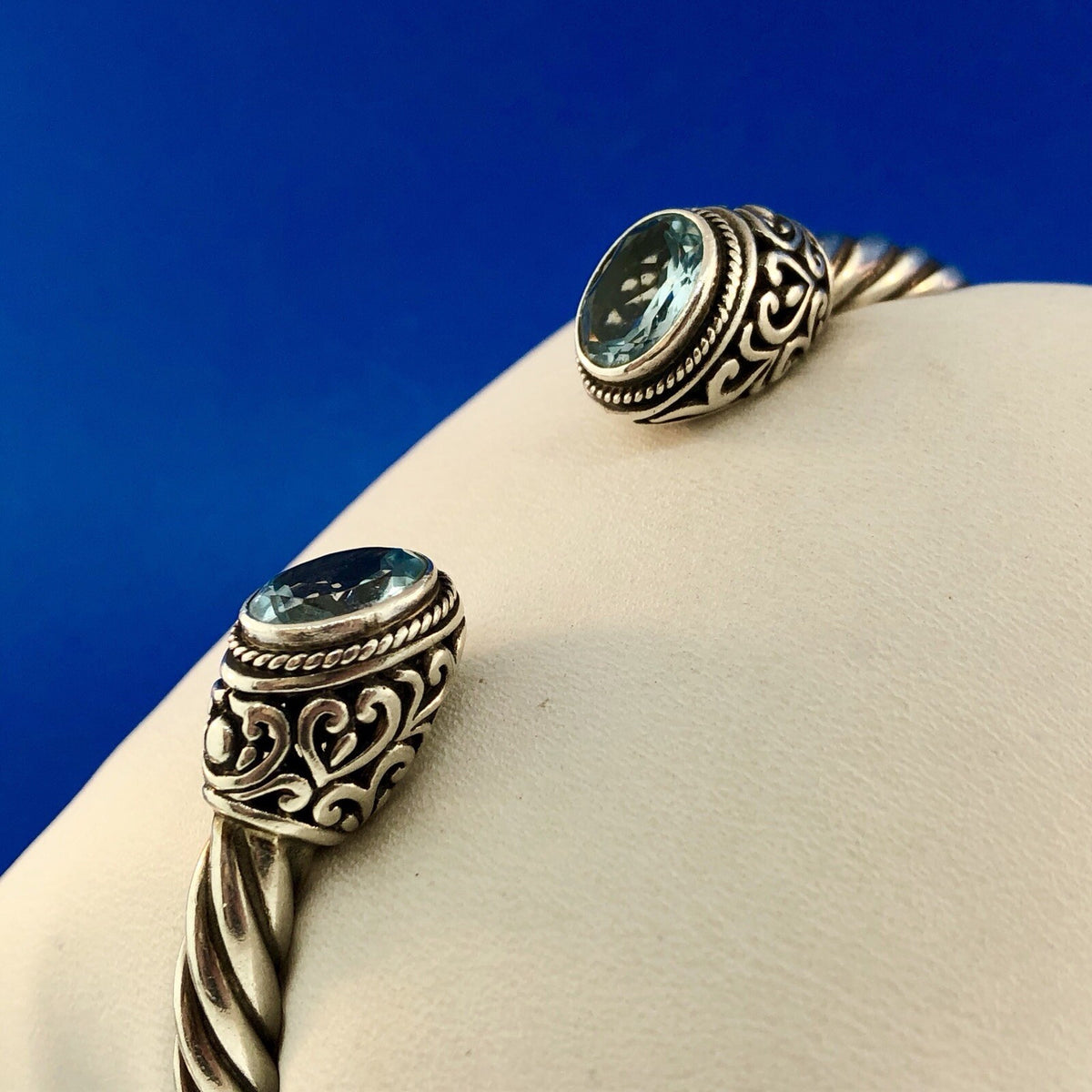 Designer ATI Sterling Silver Blue Topaz Heart Scroll Cable Hinged Cuff Bracelet