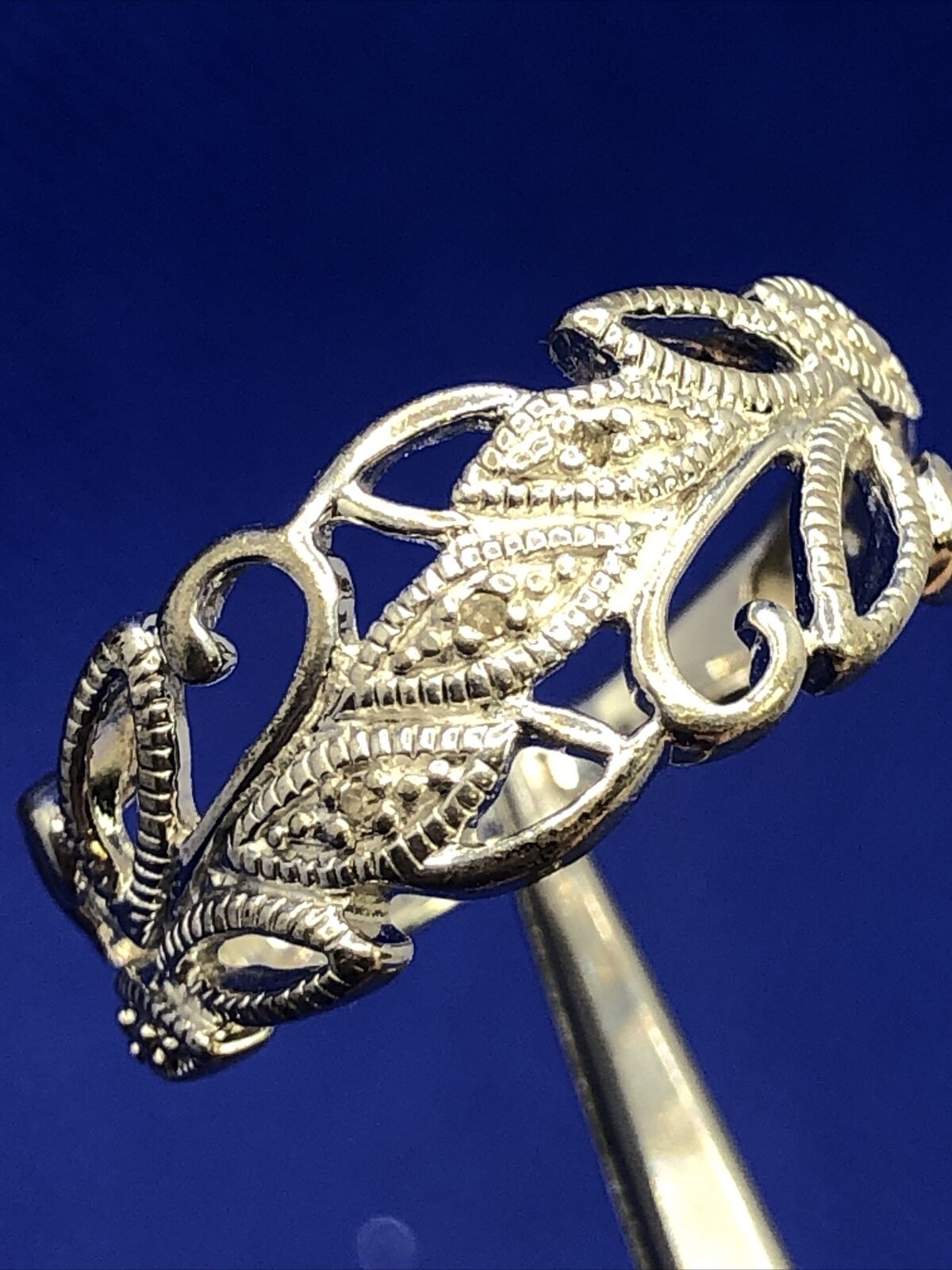 Designer RJ 925 Sterling Silver Diamond Leaves Filigree Cigar Band Ring