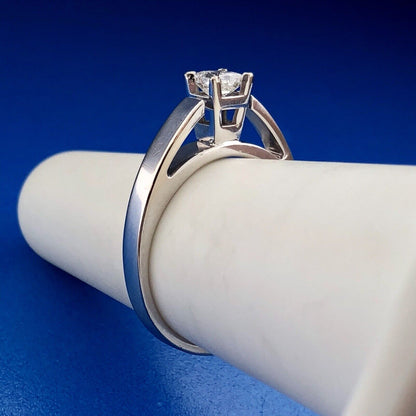 Vintage 14K White Gold Princess Diamond Solitaire Engagement Promise Ring