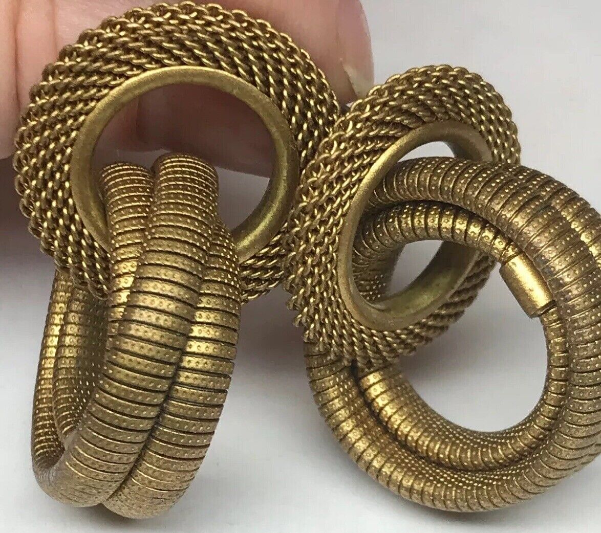 Vintage Gold Tone Mesh Ribbed Double Hoop Pierced Earrings