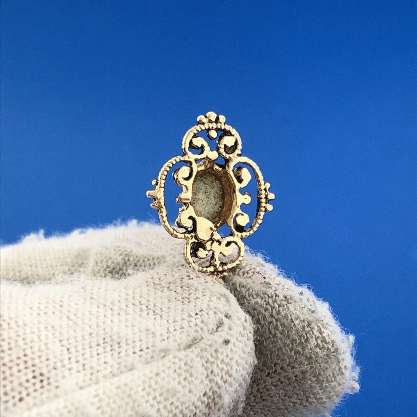 Gorgeous 14k Yellow Gold Cabochon White Opal Openwork Filigree Regal Pendant