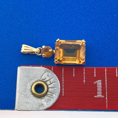 Estate 10K Yellow Gold Rectangle Citrine Mexican Opal Accented Charm Pendant