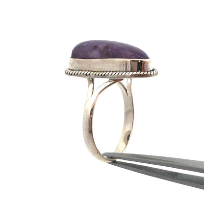 925 Sterling Silver Oval Cabochon Purple Charoite Twist Detail Ring