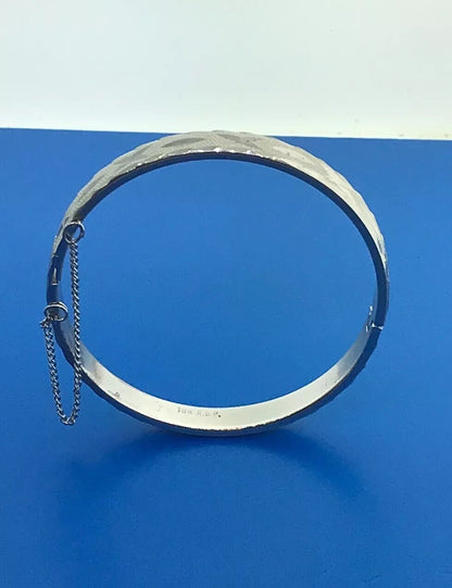 Retro 18K White Rolled Gold Plated X O Diamond Cut Etched Hinged Cuff Bracelet