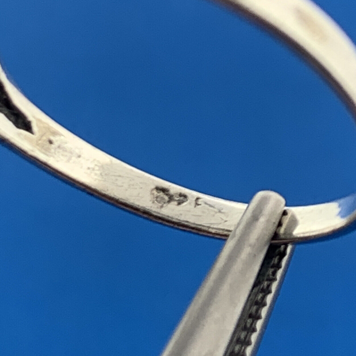 Vintage 925 Sterling Silver Black Onyx Cabochon Floral Openwork Petite Ring