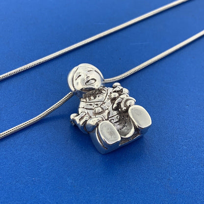 Vintage Native American 925 Sterling Silver Woman Children Storyteller Necklace