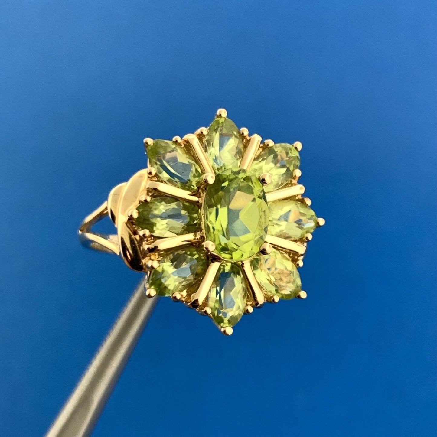 10K Yellow Gold Cluster Peridot Cocktail Statement Ring