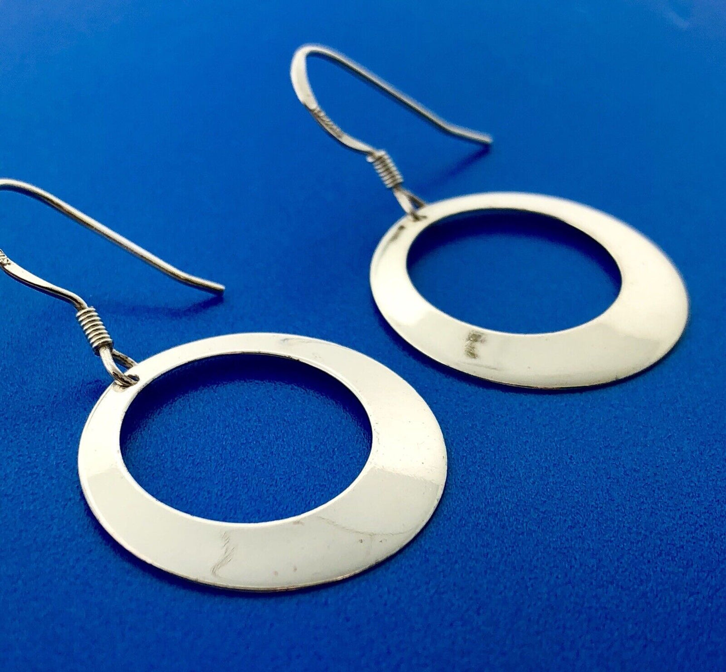 Designer Modernist 925 Sterling Silver Tapered Circle Disc Hoop Earrings
