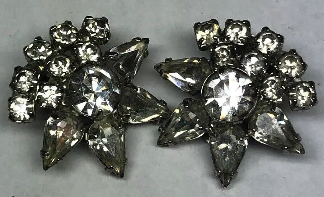 Vintage Art Deco Crystal Rhinestone Flower Cluster Bridal Cocktail Clip Earrings