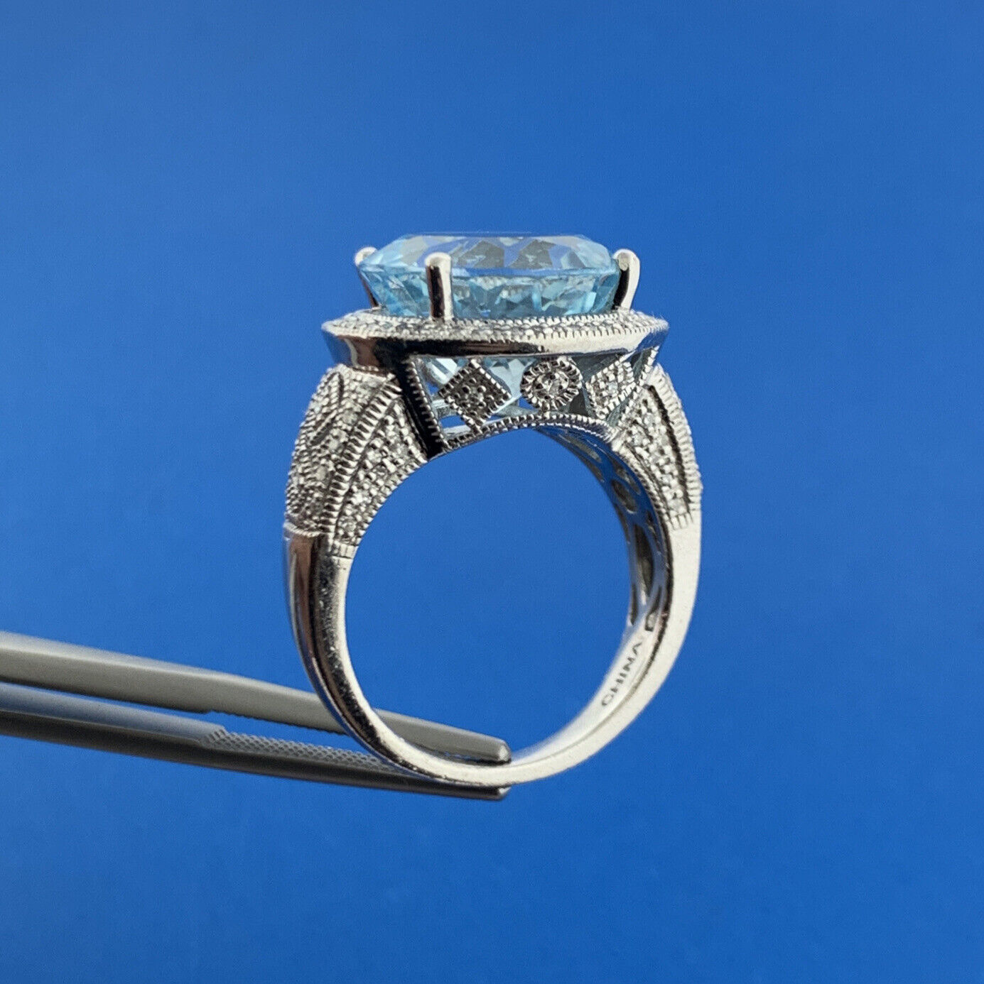 Designer ISB 925 Sterling Silver Blue Topaz Diamond Halo Accent Statement Ring