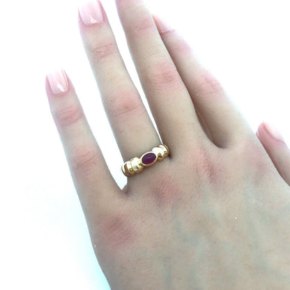 Gorgeous 14k Yellow Gold Oval Shaped Cabochon Fuchsia Ruby Ridge Ring Size 8