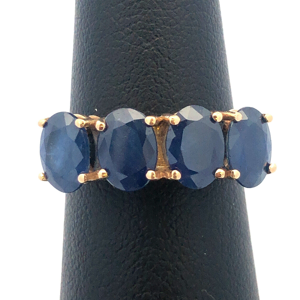 10k Yellow Gold 4 Carat Sapphire Ring