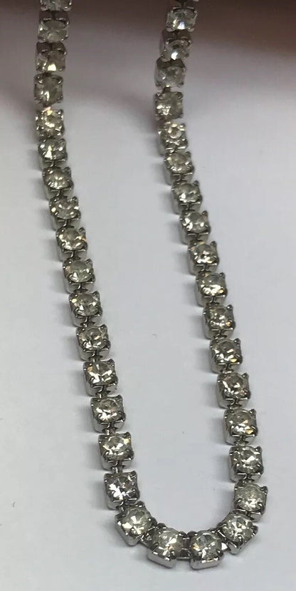Vintage Art Deco Silver Tone Bezel Set Crystal Rhinestone Necklace