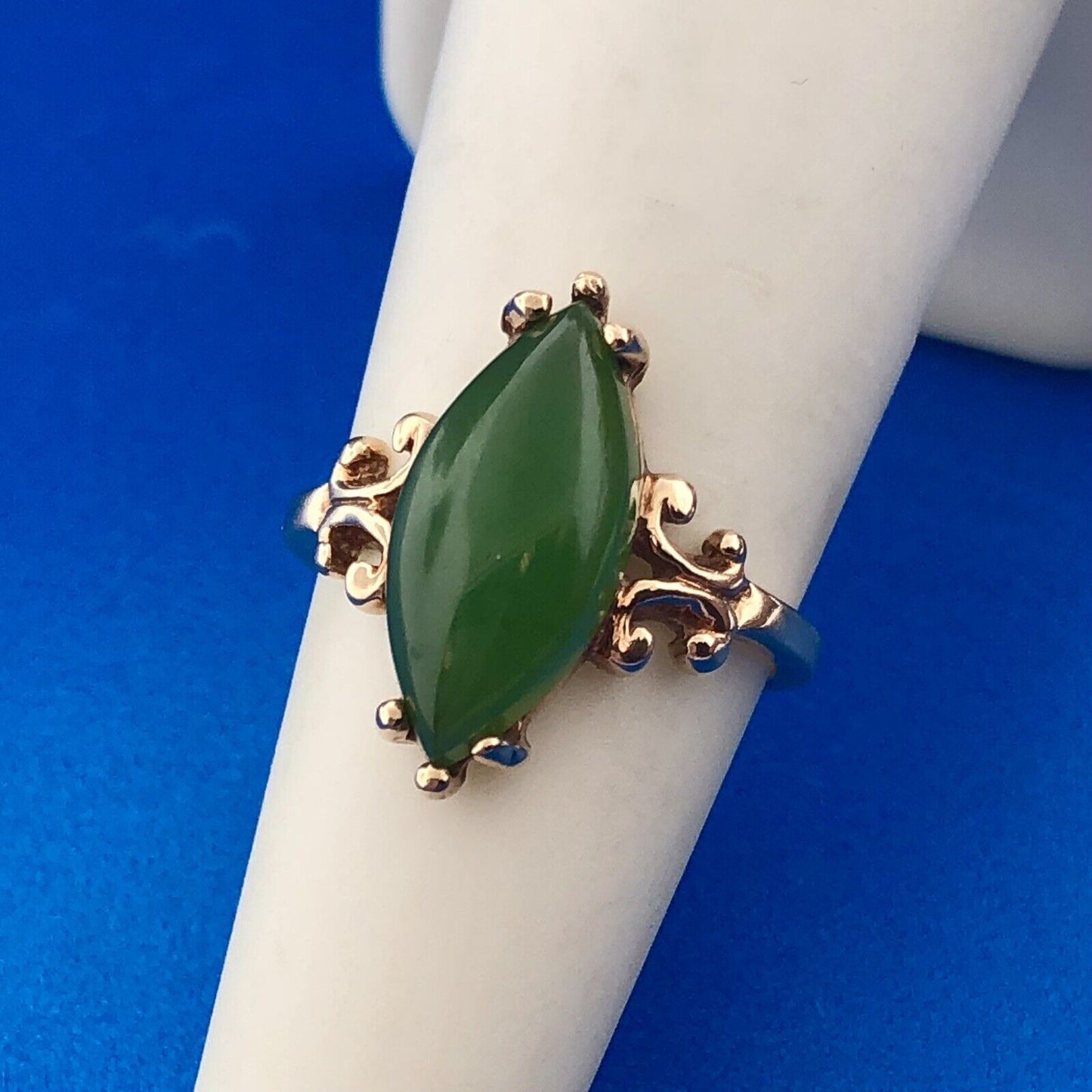 Retro Designer 14K Yellow Gold Solitaire Marquise Jade Jadeite Cabochon Ring