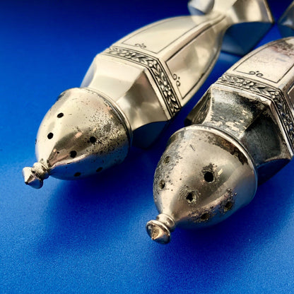 Vtg Quaker Silver Company Etched Silver Tone Salt Pepper Shakers In Original Box