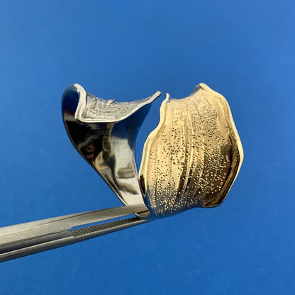 Jacmel Mauritius Sterling Silver Vermeil 2-Tone Modernist Sparkling Leaf Ring