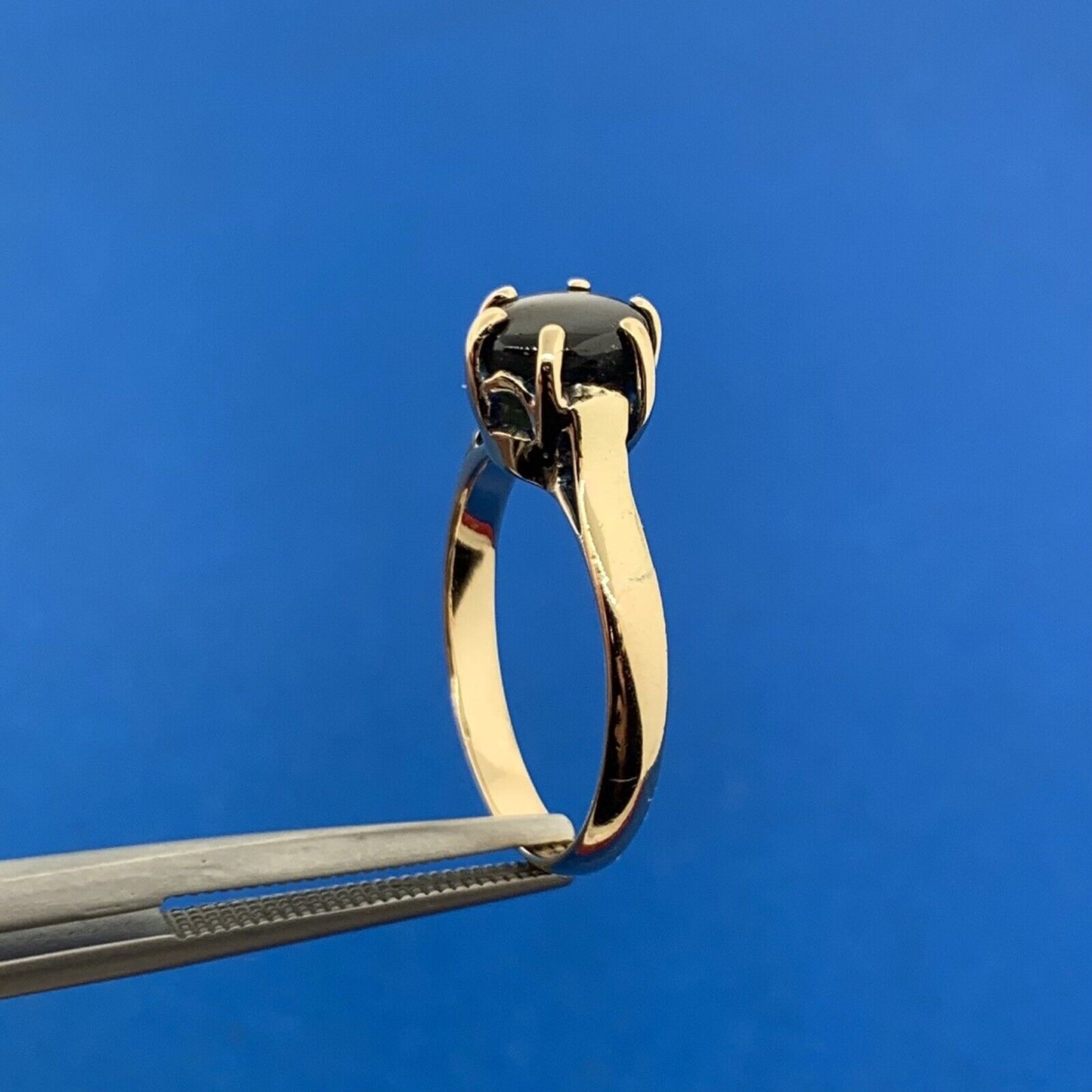 14K Yellow Gold Black Star Sapphire Solitaire Cocktail Ring