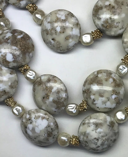 Vintage Gold Tone Pearl Nugget Lucite Faux Agate Bead Three Strand Drop Necklace