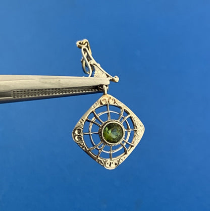 Art Deco 14K White Gold Peridot August Anniversary Filigree Scroll Drop Pendant