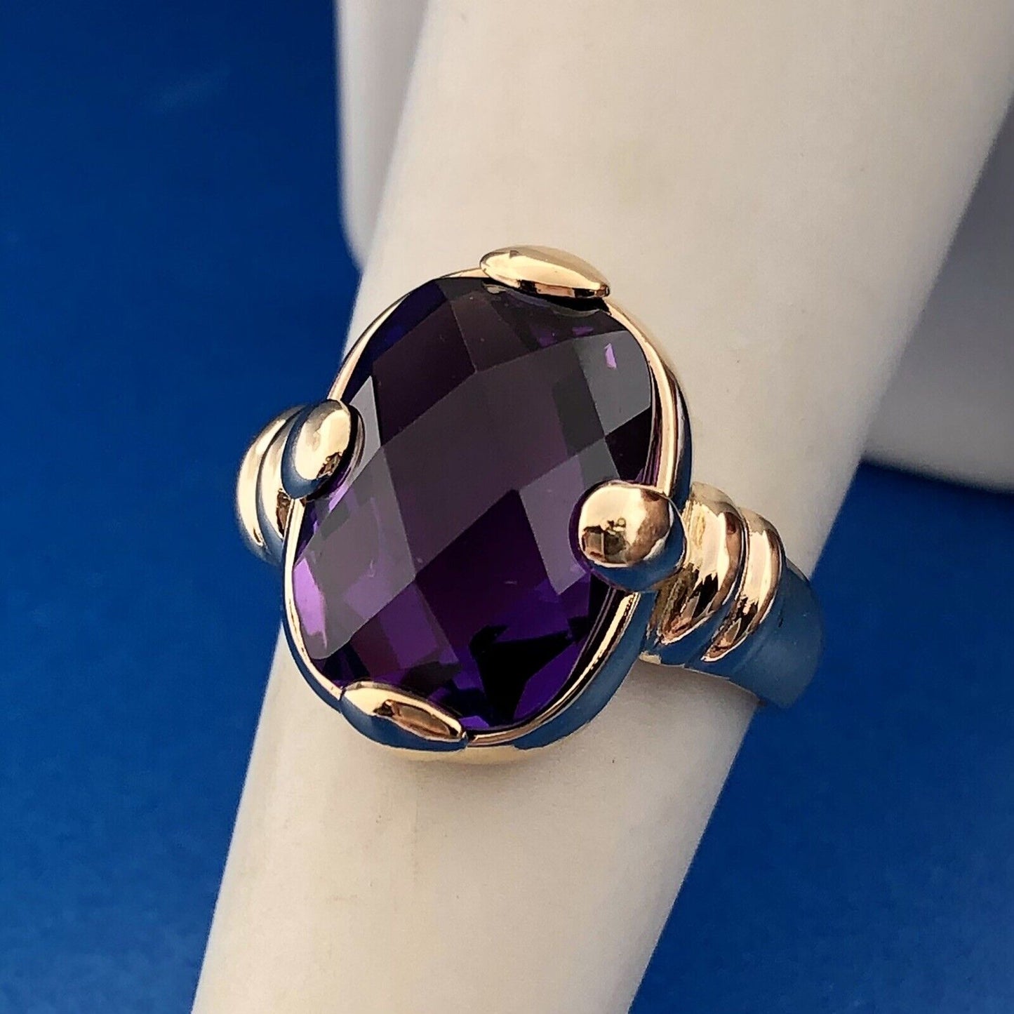 Modernist 14K Yellow Gold Cushion Cut Rectangle Purple Gemstone Anniversary Ring