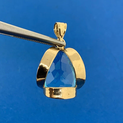 Designer 14K Yellow Gold Teal Sapphire Pear Solitaire Drop Pendant