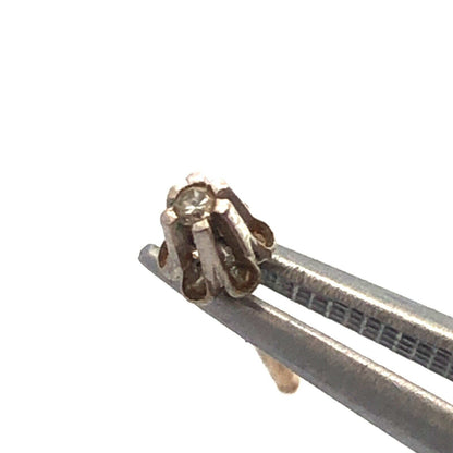 ]14K White Gold Round Diamond Flower Buttercup Starter Stud Earrings