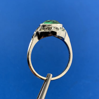 Designer 925 Sterling Silver Green Cubic Zirconia White CZ Halo Cocktail Ring