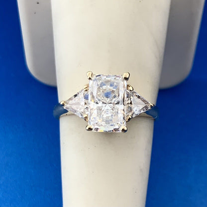 14k Yellow Gold Sparkling Radiant CZ w/ Trillion Accent Engagement Ring Size 7