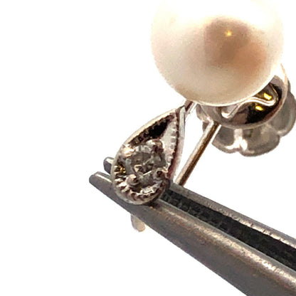 Estate 14K White Gold Round White Pearl Diamond Accent Screw Clip-on Earrings