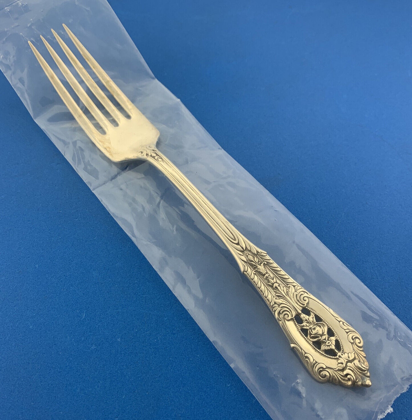 Designer Wallace Sterling Silver 925 Rose Point Pattern 7" Dinner Fork