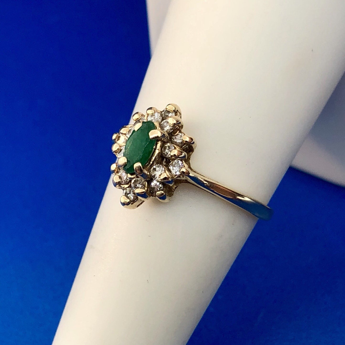 Vintage 14K Yellow Gold Emerald Diamond May Anniversary Sweetheart Ring