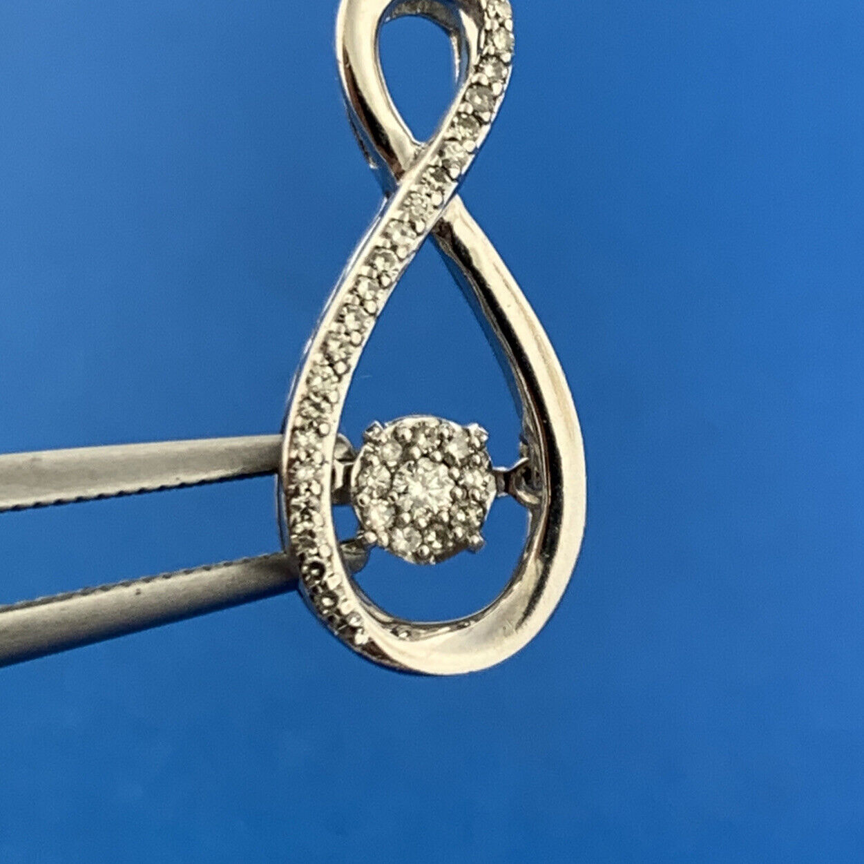 Designer 925 Sterling Silver Floating Diamond Cluster Eternity Infinity Pendant