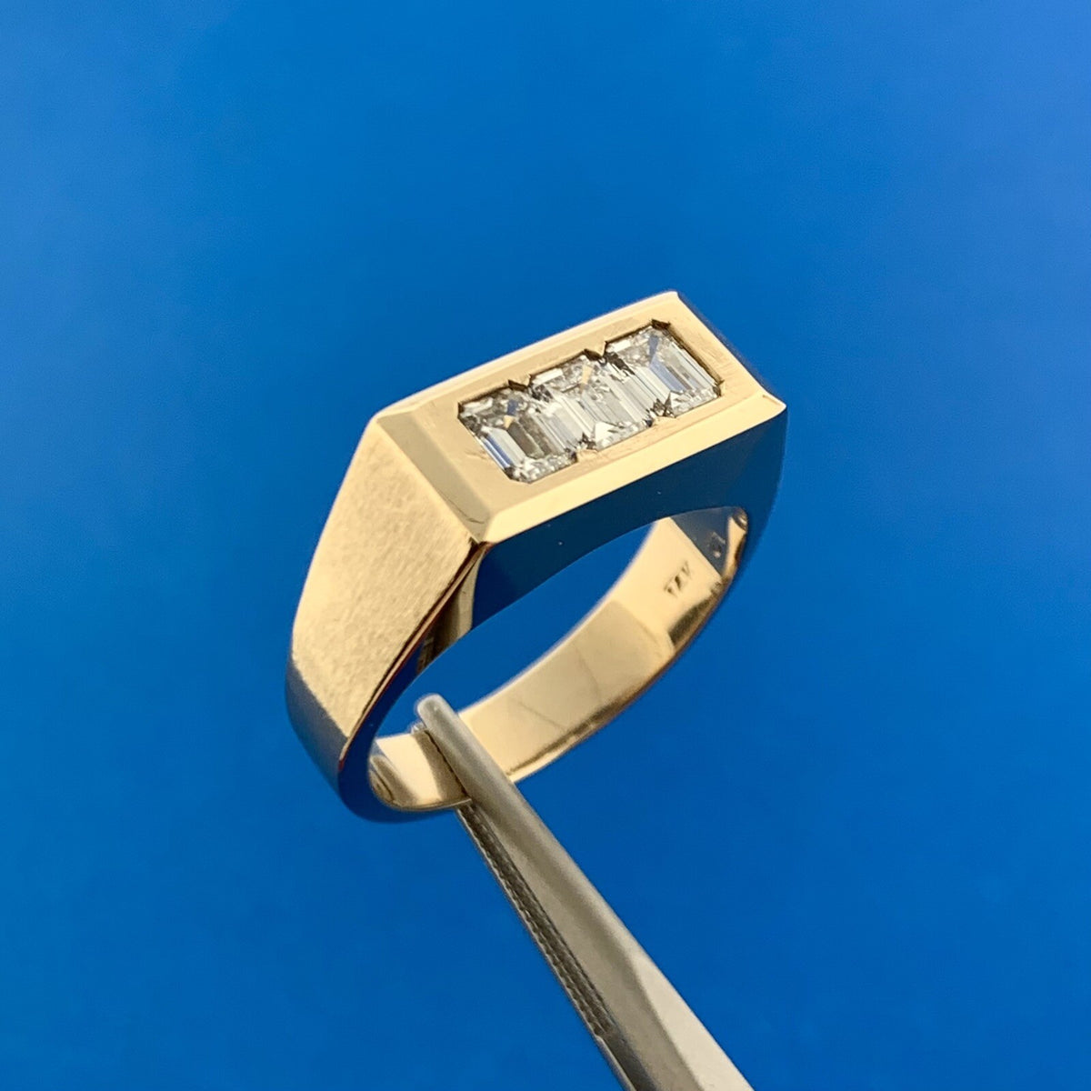 Gorgeous 14k Yellow Gold Radiant Cut Diamond Triple Set Channel Ring Size 9.5