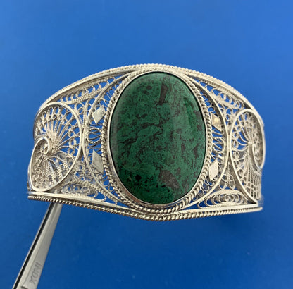 Stunning Israel Sterling Silver 925 Cabochon Green Maw Sit Sit 7" Cuff Bracelet