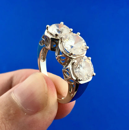 Designer 14k White Gold Ring with Three Round CZ Cubic Zirconia Size 5.25