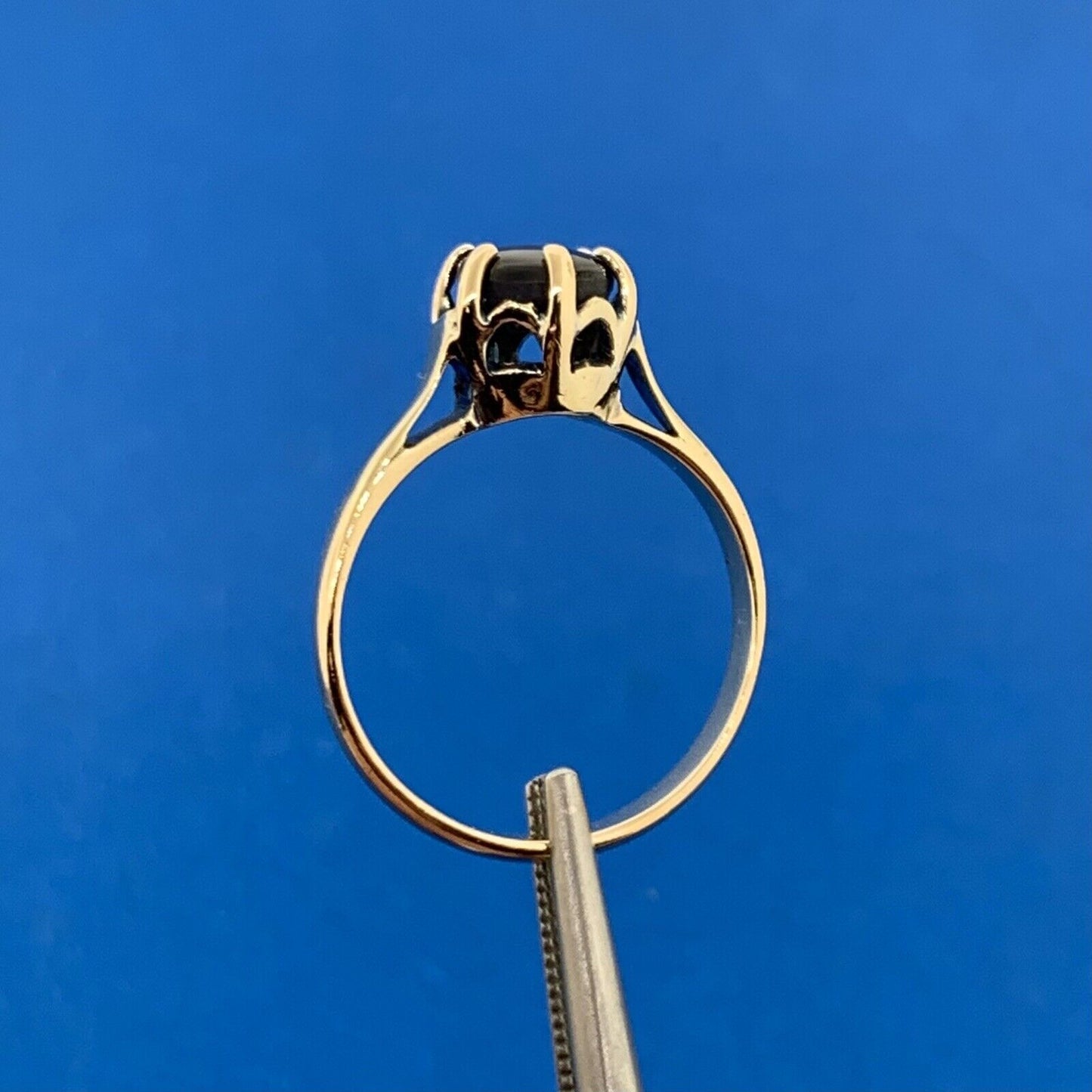 14K Yellow Gold Black Star Sapphire Solitaire Cocktail Ring