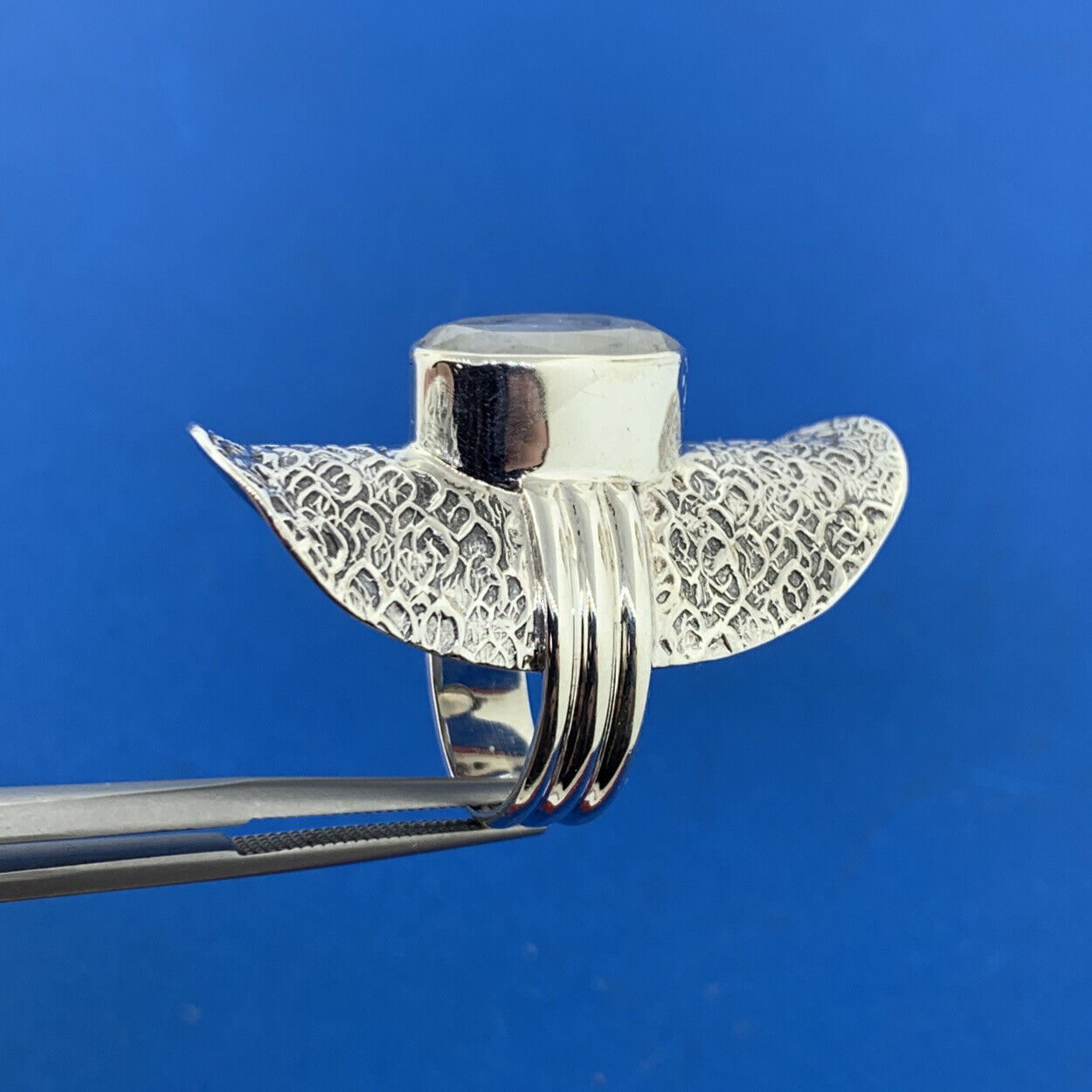 Designer 925 Sterling Silver Oval Faceted Opal Statement Saddlebag Finger Ring