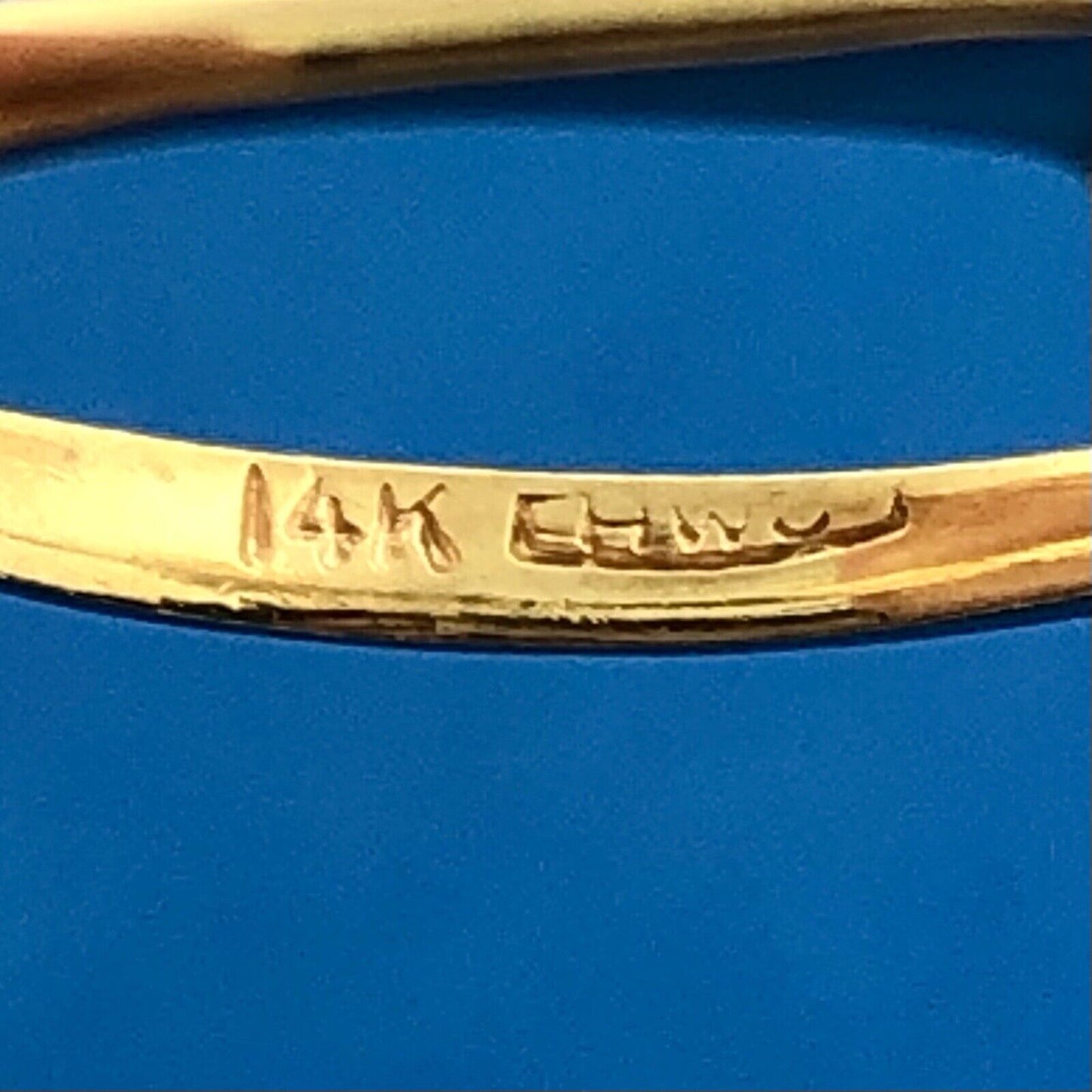 Vintage 14K Yellow Gold Designer Emerald Diamond Cluster May Anniversary Ring