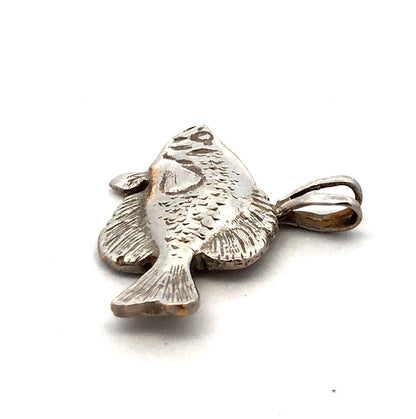 Vintage 14K White Gold Bass Crappie Textured Fish Fisherman Pendant