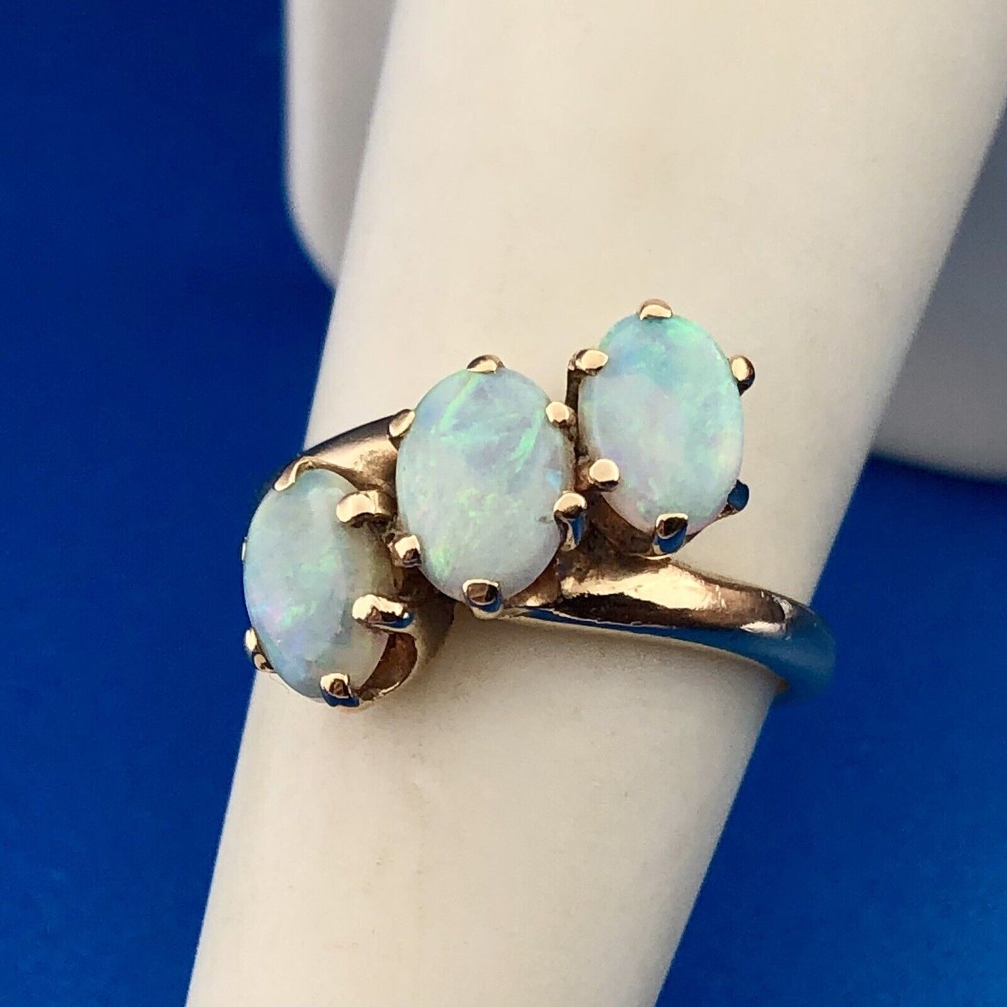 Estate 14K Yellow Gold Oval Opal Trio October Anniversary Occasion Bypass Ring