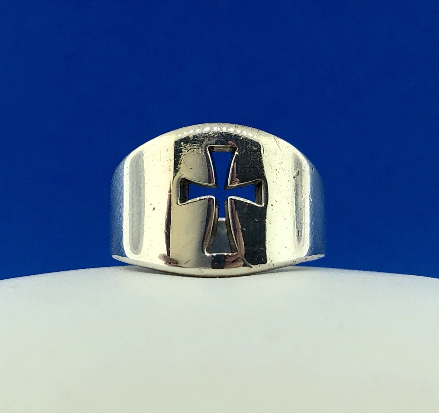 James Avery Sterling Silver 925 Wide Crosslet Designer Size 4.75 Cross Ring