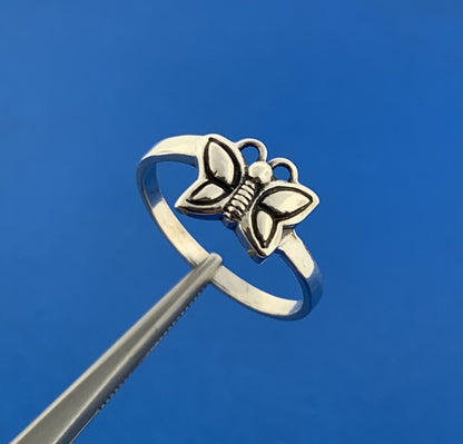 Stunning Sterling Silver 925 Small Butterfly Insect Precious Ring Size 6.75