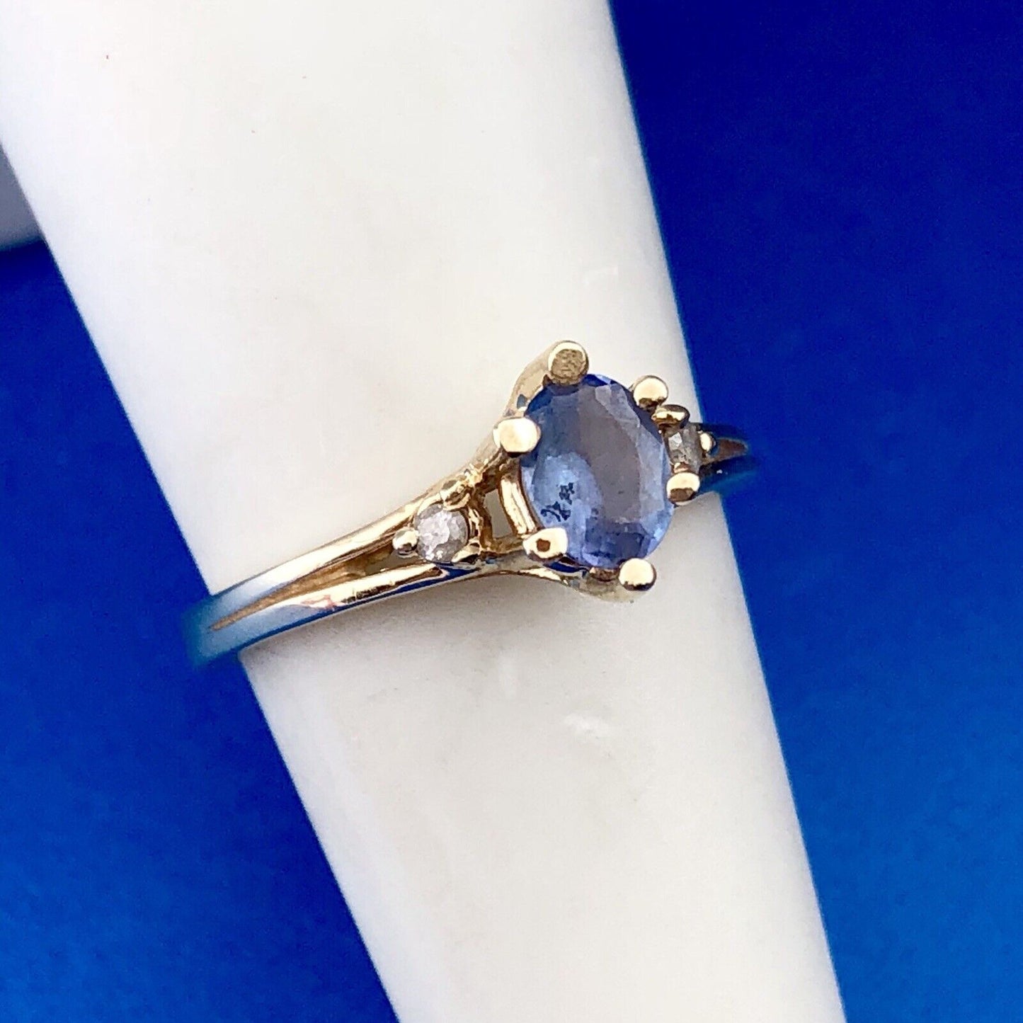 Vintage 14K Yellow Gold Oval Tanzanite Diamond Accent December Anniversary Ring
