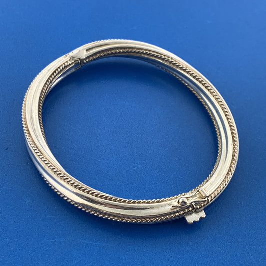 Stunning Sterling Silver 925 Twisted Metal 7" Hinged Cuff Bracelet