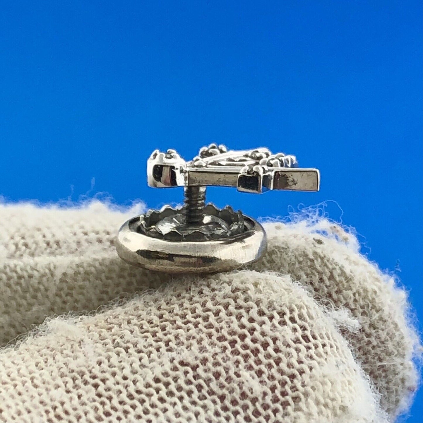 Gorgeous 14k White Gold Diamond Triangular G Mason Masonic Pin